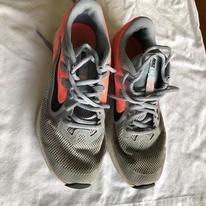 Nike VH Downshifter Running Shoe 5Y